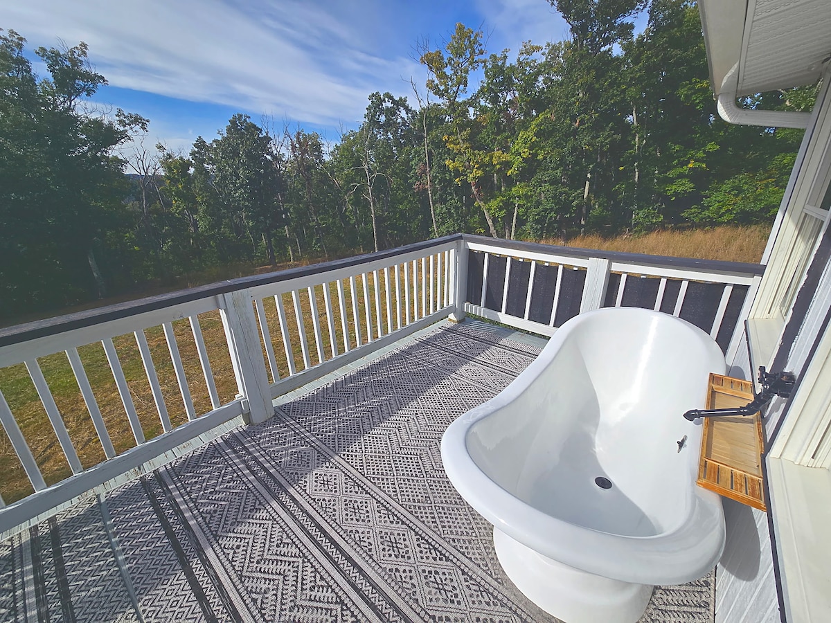 Outdoor cast iron tub