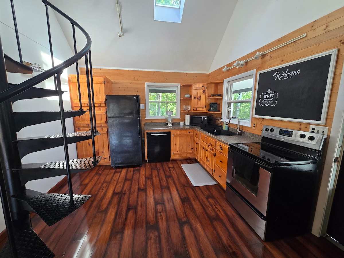 Kitchen with spiral staircase